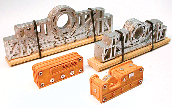 Chooch Enterprises - Cast Resin Freight Car Load - 80-Ton Ship's Driveshaft & Pulley - HO Scale