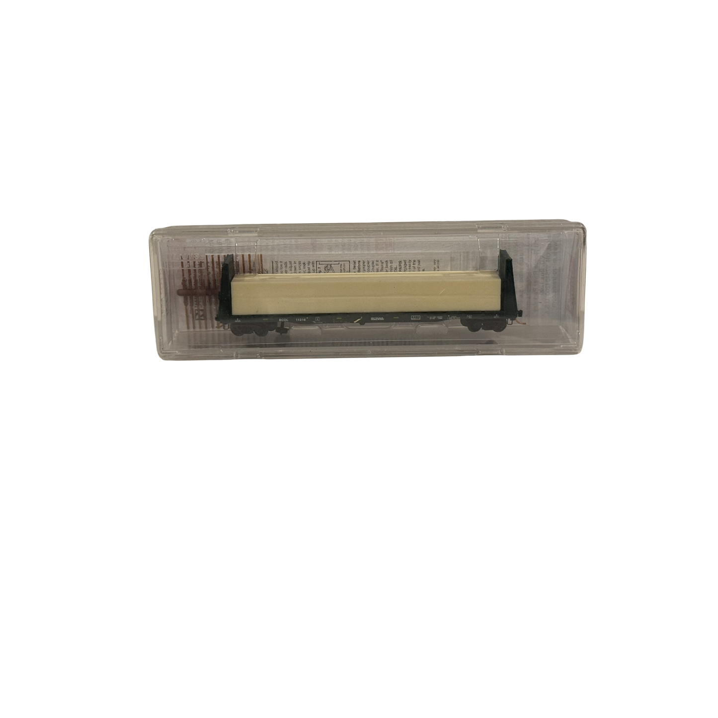 Micro-Trains (05400172) • 61' 8" Bulkhead Flatcar w/ Covered Wood Load • BC Rail #11216 • N Scale (Pre-Owned)