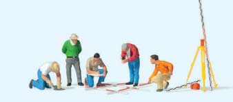 Preiser Kg - Archeologists w/ Tools - Pkg of 5 - HO Scale