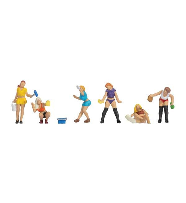 Noch Gmbh & Co (528-15947) | Sexy Car Wash Women | 6 pcs | HO Scale