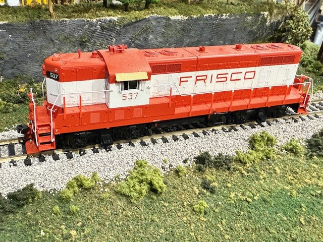 Athearn Genesis GP7 | Frisco #537 | DCC | Non-Sound | HO Scale (Pre-Owned)