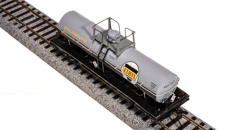 Broadway Limited Imports 6000 Gallon Tank - 1960's Variety 2-pack A - Ethyl Corp, Wyandotte - HO Scale