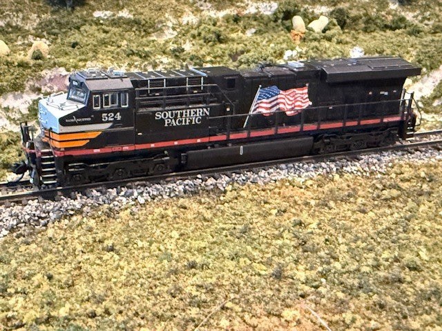 Broadway Limited Imports GE ES44AC - Southern Pacific #524 - TrainWorld Exclusive Scheme - Paragon4 Sound/DC/DCC - N Scale (Pre-Owned)