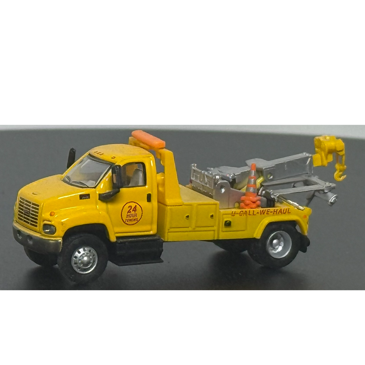 Unknown Brand 24 Hour Tow Truck HO Scale (Pre-Owned)