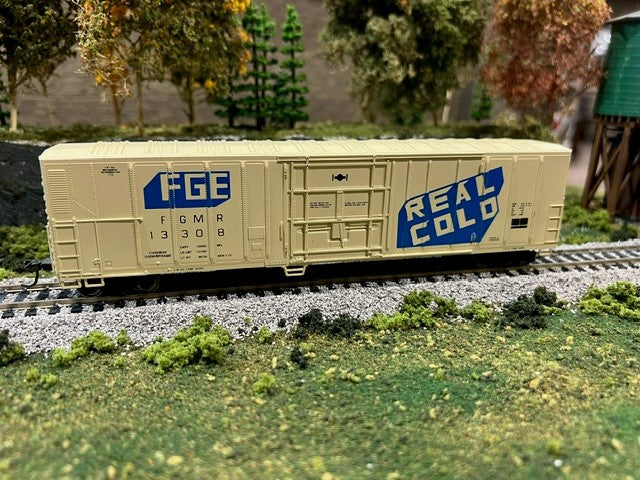 Roundhouse, 58' Refrigerated Boxcar, FGE, HO Scale (Pre-Owned)