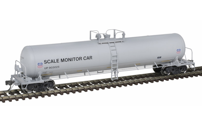 Atlas Master 20,700 Gallon Tank Car - Union Pacific Scale Test Car #903025 - HO Scale