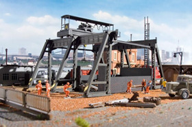 Vollmer Gmbh, Scrap Loading Facility w/Overhead Crane, Kit, HO Scale