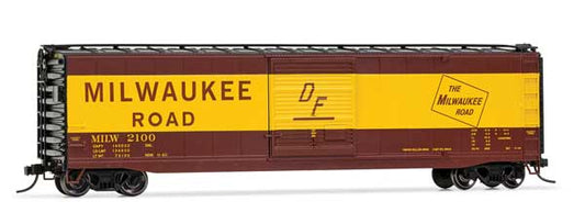 Rivarossi 50' Sliding-Door Boxcar with Roofwalk - Milwaukee Road #2149 - HO Scale