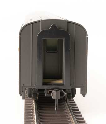 WalthersMainline (30018) | 85' Budd Large-Window Coach | Great Northern | HO Scale