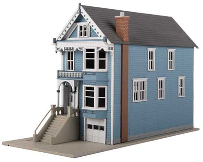 WalthersTrainline 931-953 • Painted Lady Victorian House • Kit • HO Scale