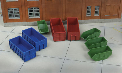 Walthers SceneMaster - Industrial Dumpsters - Kit - Pkg of 8 - HO Scale