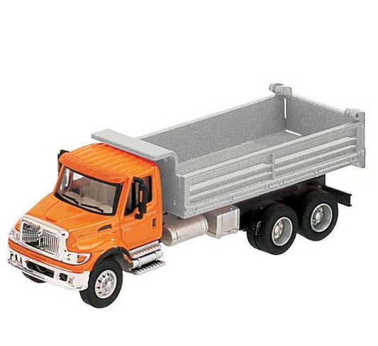 Walthers SceneMaster International(R) 7600 3-Axle Heavy-Duty Dump Truck | HO Scale