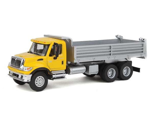 Walthers SceneMaster International(R) 7600 3-Axle Heavy-Duty Dump Truck | HO Scale