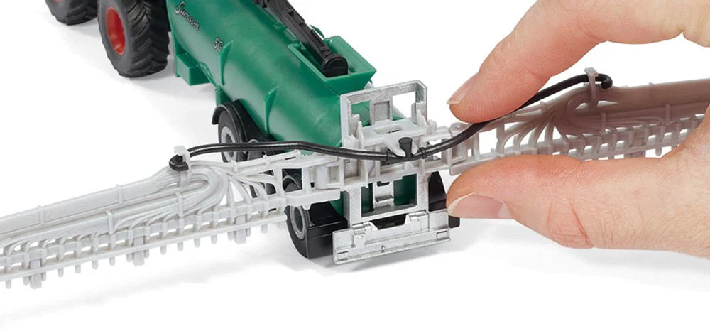 Siku (1827) | Claas Xerion Tractor with Slurry Tanker | HO Scale