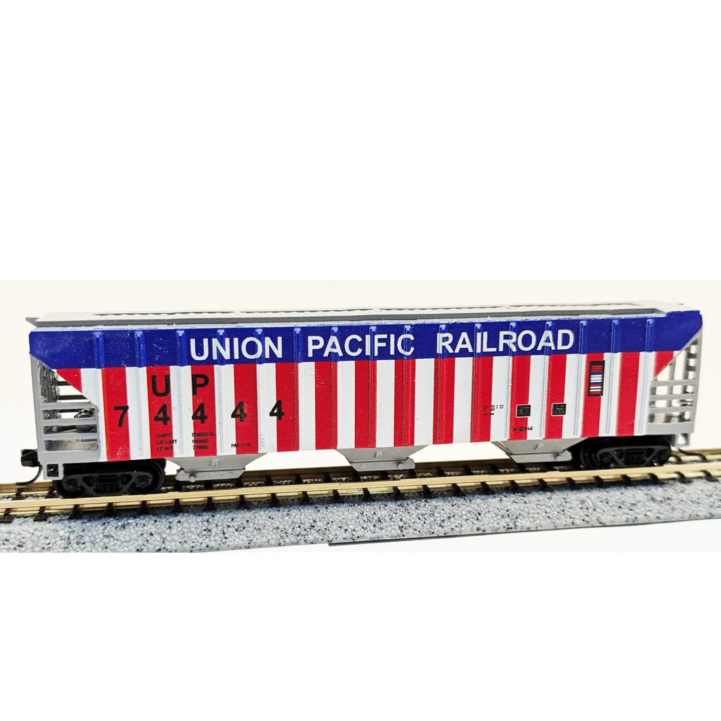 Value Trains (N20003) | PS-4785 Covered Hopper | Union Pacific Bicentennial | N Scale