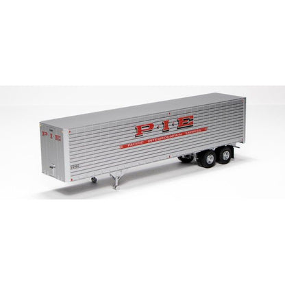 Rapido 40' Fruehauf Fluted Side Post Volume Van (403049) | Pacific Intermountain Express V4472 | HO Scale