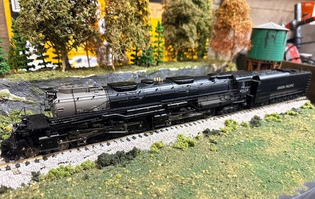 Broadway Limited Imports Big Boy (6503) | Union Pacific #4020 | 1941 As-Delivered, Wilson Aftercooler, 25-C-400 Coal Tender | DC/DCC/Sound Paragon3 | Smoke | HO Scale (Pre-Owned)