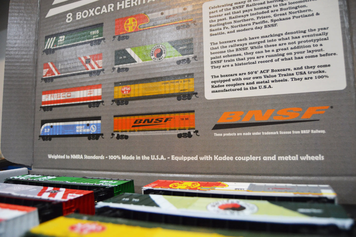 Value Trains Kadee Equipped ACF 50' 6" Boxcar Heritage Collectors Edition Set (10205) | BNSF 8 Car Heritage Set | HO Scale