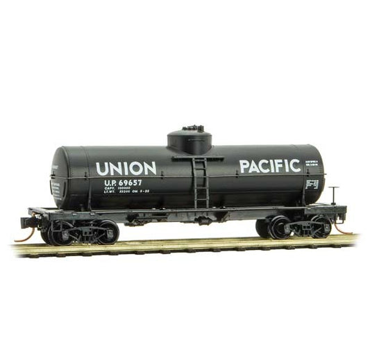 Micro Trains 39' Single Dome Tank Car | Union Pacific #69657 | N Scale (NOS)