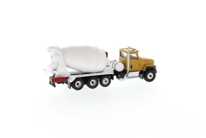 Diecast Masters - 1:87 Cat(R) CT681 Concrete Mixer - HO Scale