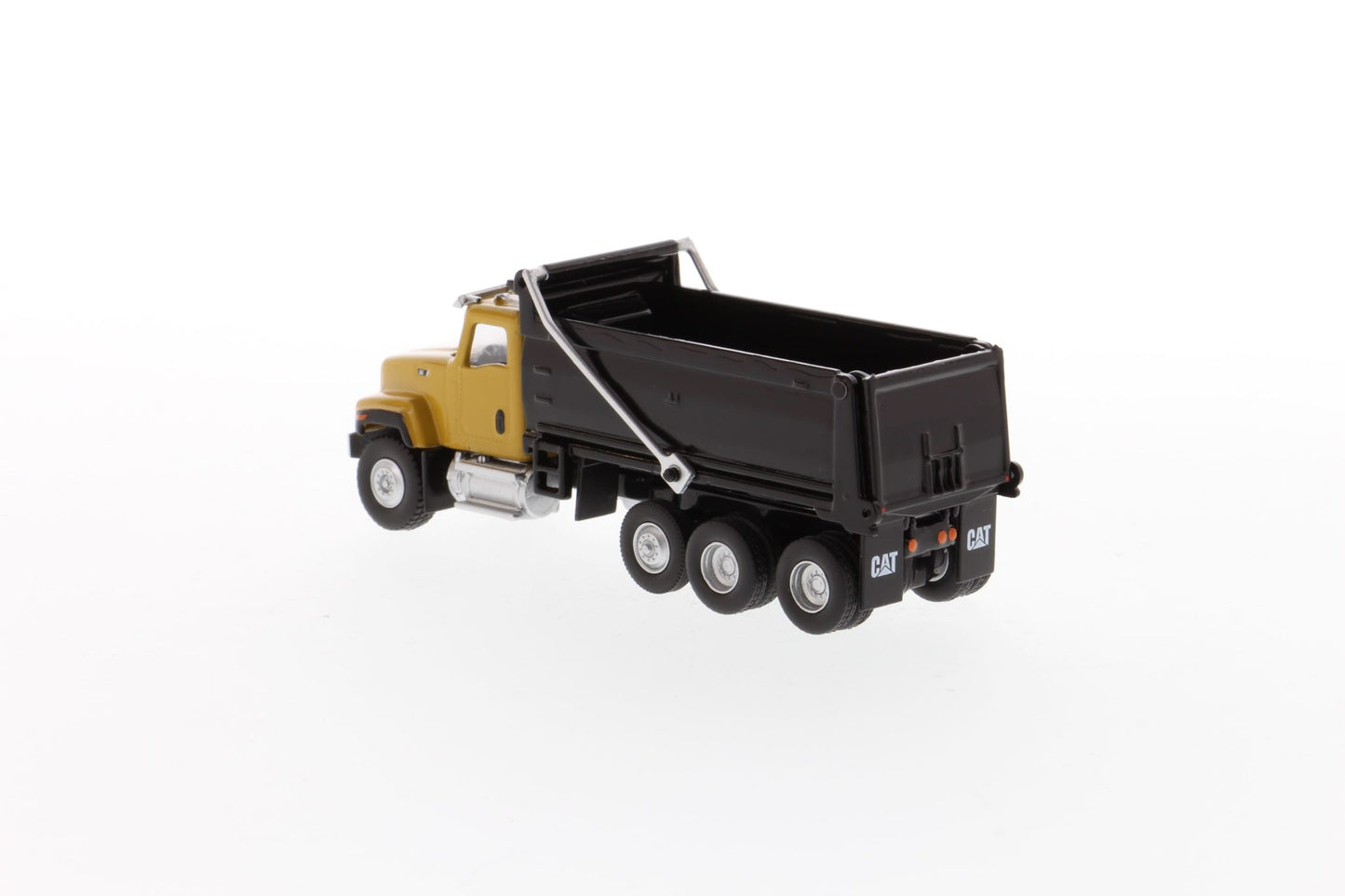 Diecast Masters - 1:87 Cat(R) CT681 Dump Truck - HO Scale