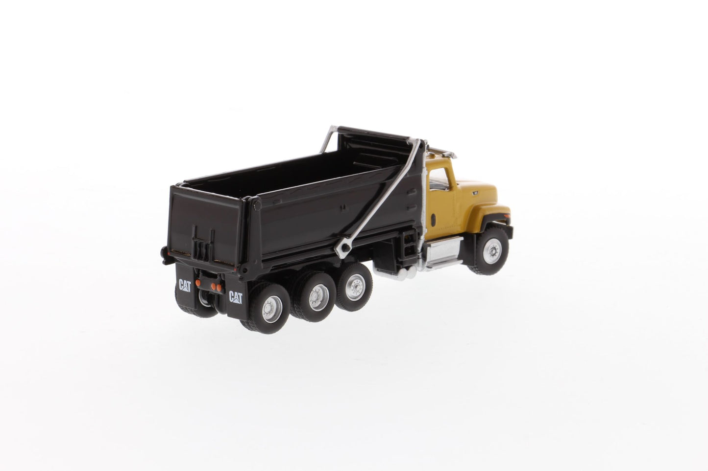 Diecast Masters - 1:87 Cat(R) CT681 Dump Truck - HO Scale