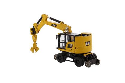 Diecast Masters - 1:87 Cat(R) M323F Railroad Wheeled Excavator - Safety Yellow - HO Scale