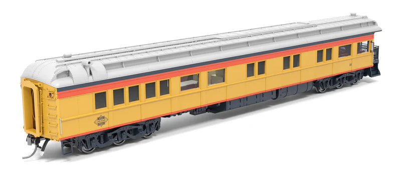 Broadway Limited Imports (9722) • Business Car w/ Lights • Chessie Steam Special Car #18 • HO Scale