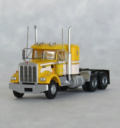 Trainworx (49036) | Kenworth W900 (1970s) Seminole Tractor w/ 36" Sleeper Cab | Assembled | N Scale