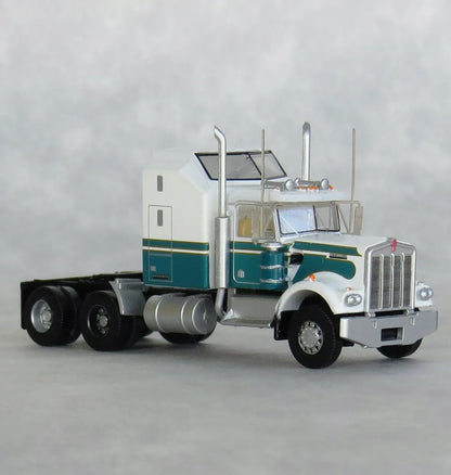Trainworx (49045) | Kenworth W900 (1970s) Seminole Tractor w/ 60" VIT Aerodyne Sleeper Cab | Assembled | N Scale