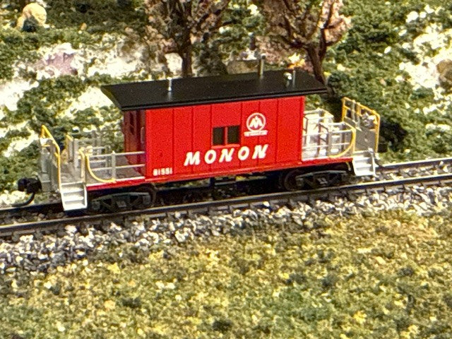 Bluford Shops Transfer Caboose (Long Roof) | Monon #81551 | N Scale | Pre-Owned