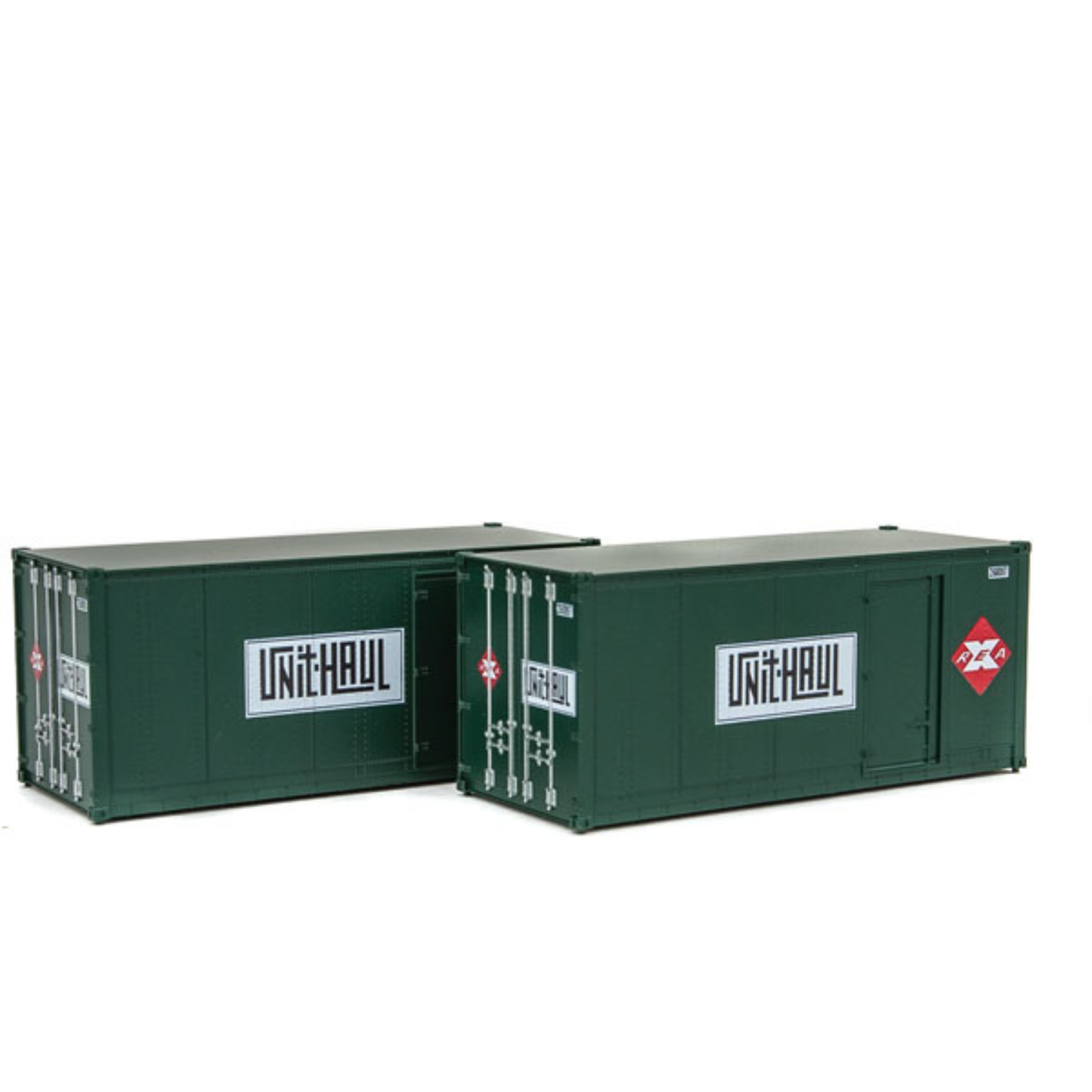 Walthers SceneMaster (949-8681) | 20' Smooth-Side Container w/ Right Side Door, 2- Pack | Railway Express Agency #260095 & #260097 | HO Scale