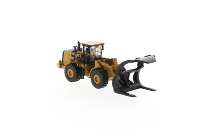 Diecast Masters - 1:87 Cat(R) 972M Wheel Loader with Log Fork - HO Scale