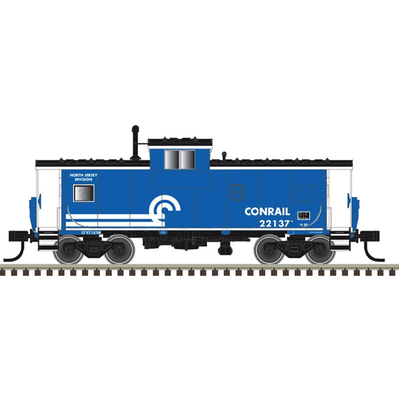 Atlas Master(R) International Extended Wide-Vision Caboose (20007936) | Conrail #22137 | HO Scale