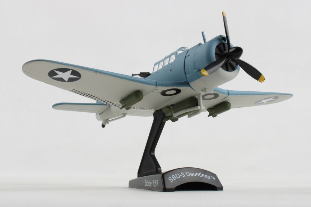 Daron USN SBD-3 Dauntless - Lt. Richard Best USS Enterprise Battle of Midway - US Navy - 1:87 Scale