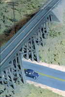 Walthers Cornerstone, Trestle w/Deck Girder Bridge Kit, HO Scale