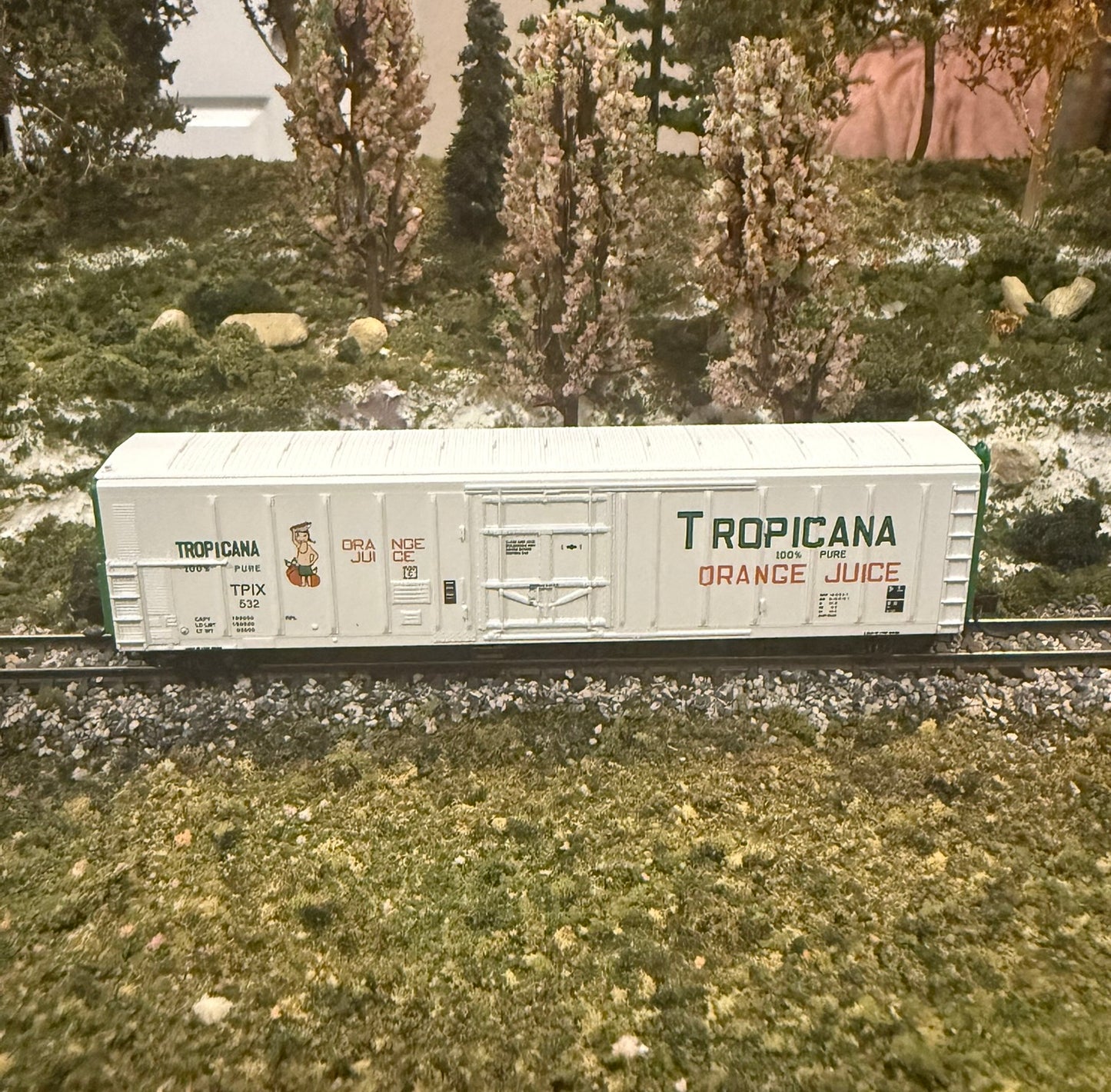 Red Caboose R-70-15 Mechanical Reefer | Tropicana #532 | N Scale | Pre-Owned