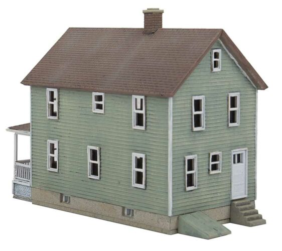 Walthers Cornerstone, Two-Story Frame House Kit, N Scale