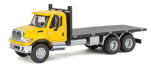 Walthers SceneMaster International(R) 7600 3-Axle Flatbed Truck, Assembled, Yellow Cab/Black Flatbed, HO Scale
