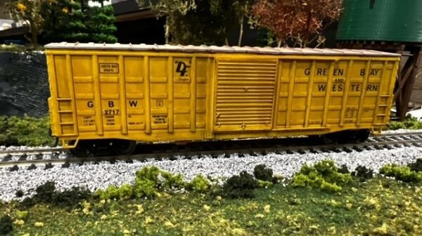 Accurail, Boxcar, Green Bay & Western, HO Scale (Pre-Owned) - Image 2