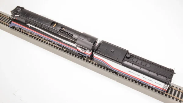 Broadway Limited Southern Pacific GS-4, #4439, 1975 American Freedom Train, Paragon4 Sound/DC/DCC, Smoke, HO Scale (New) - Image 4