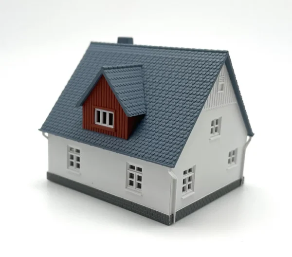 Rock Island Hobby RIH, White Cape Cod House, Assembled, N Scale - Image 3