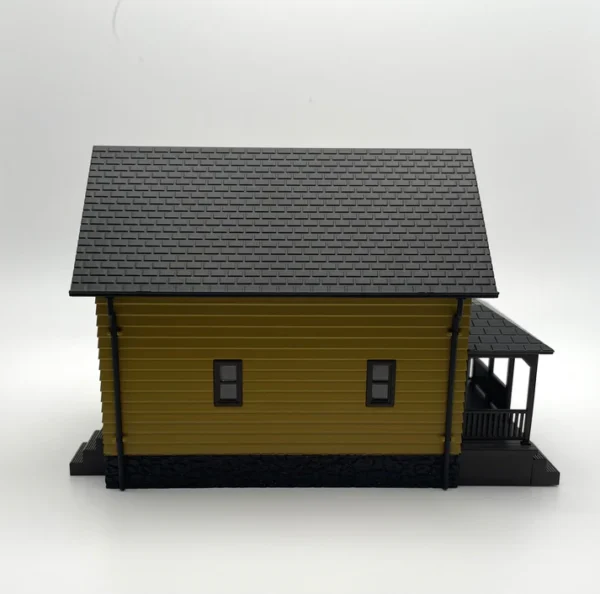 Rock Island Hobby RIH, Yellow Farmhouse, Assembled, HO Scale - Image 4